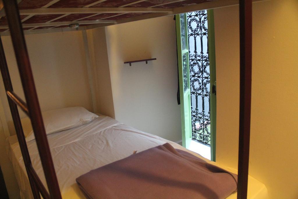 Backpackers Grapevine Hostel Marrakesch Zimmer foto